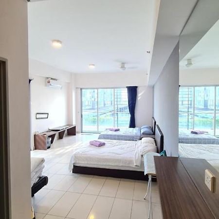 Aeropod Kk Corner Unit Near City And Airport 4 Pax Free Parking 亞庇 外观 照片