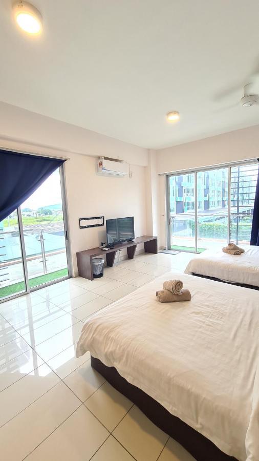 Aeropod Kk Corner Unit Near City And Airport 4 Pax Free Parking 亞庇 外观 照片